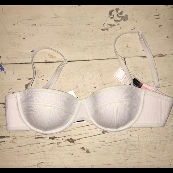 Triangl bikini top white small worn once - Picture 5 of 8